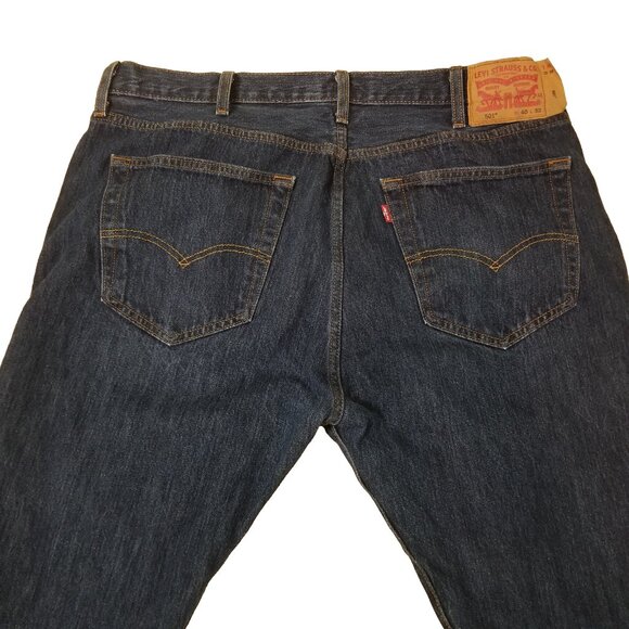 Levis Men's 501 Jeans Size 40x32 Button Fly - Picture 4 of 10